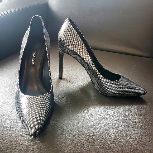 Nine West Silver Metallic Pumps